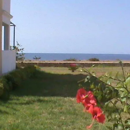 Grey Rocks Διαμέρισμα Μηνιά